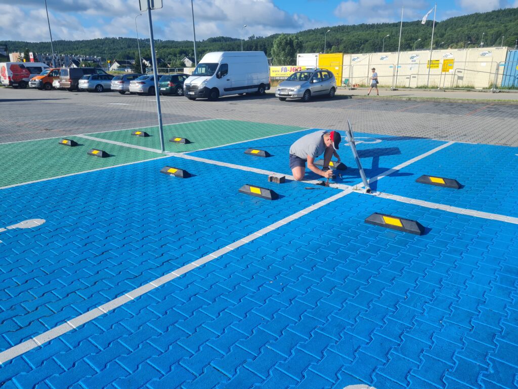 Malowanie parkingów - usługi remontowo budowlane na terenie całej Polski Paketpro